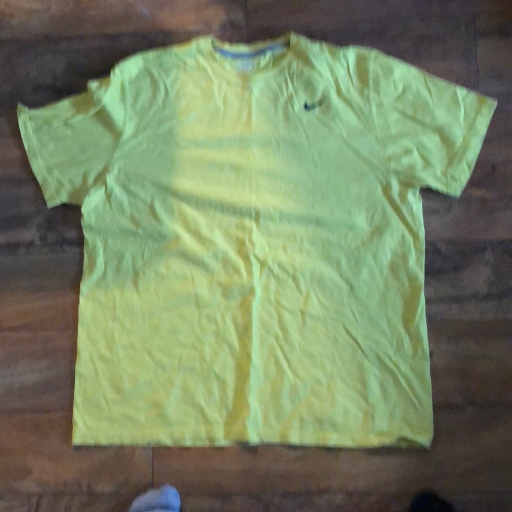 Nike t shirt